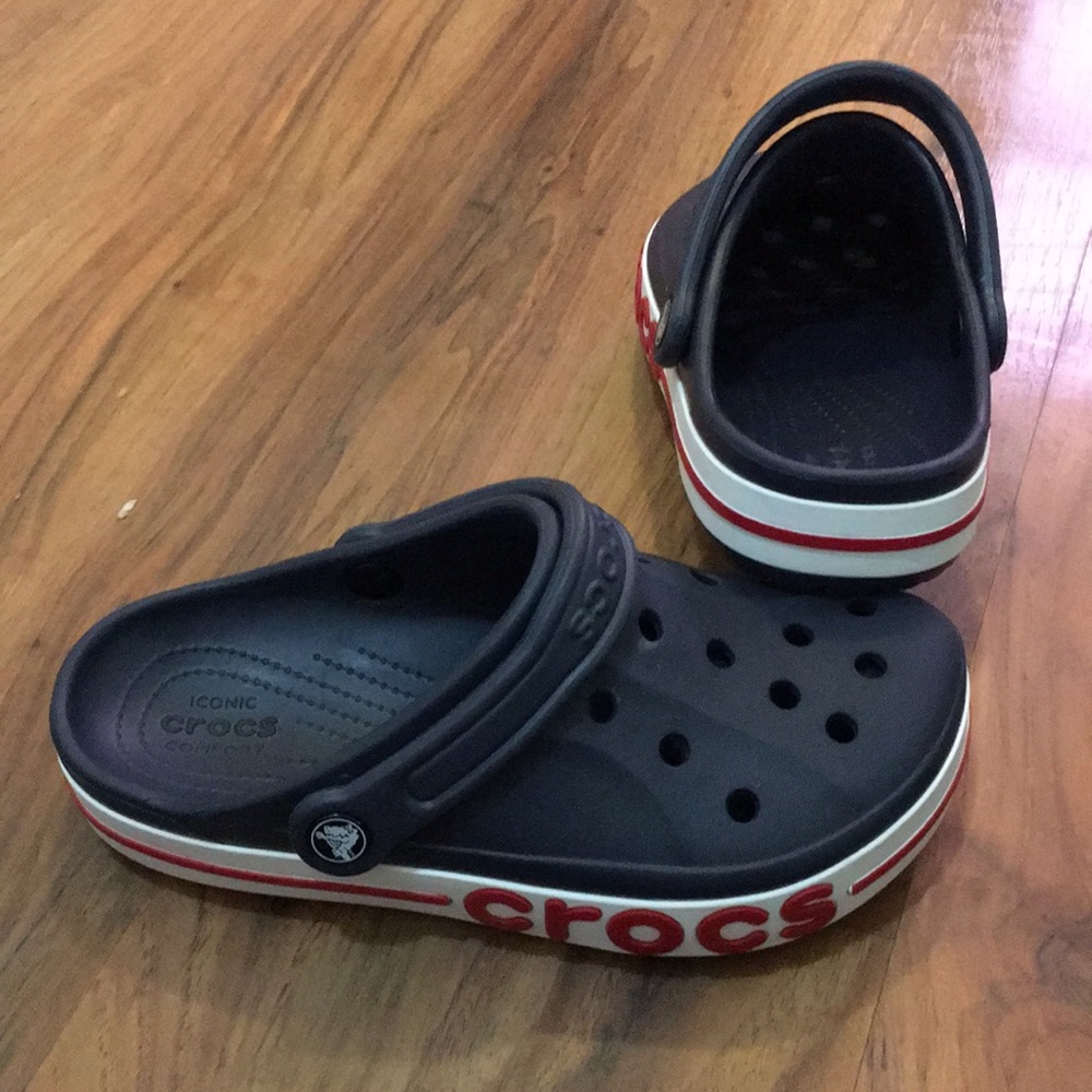 CROCS